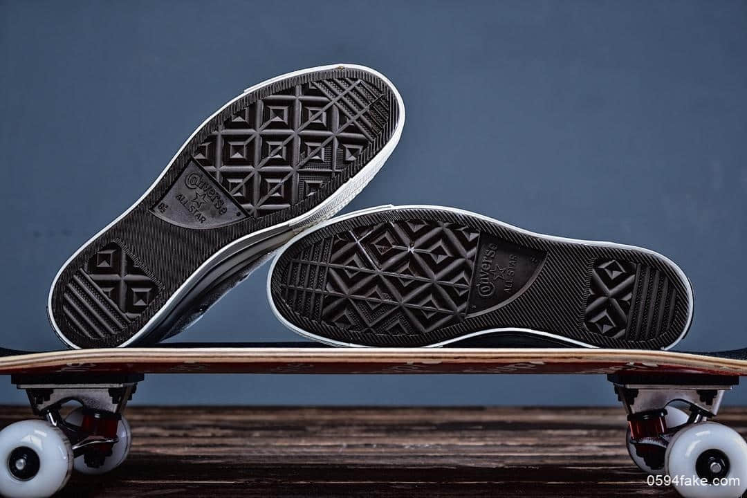 匡威联名款Sesame Street x Converse Chuck Taylor All Star 1970 HI复古三星标高帮运动硫化板鞋 货号:162053C