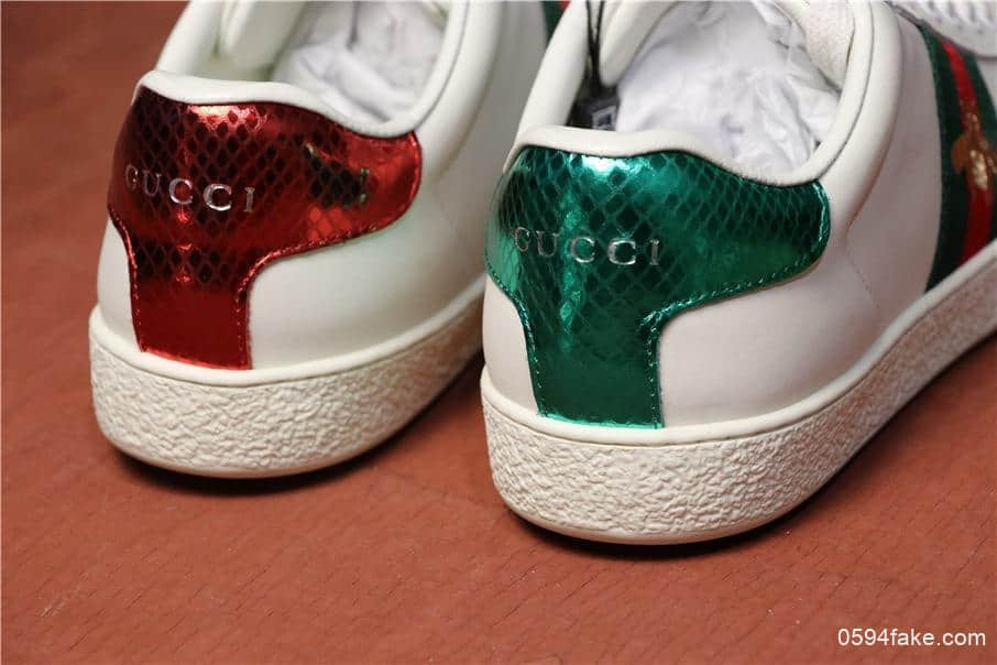 Gucci古驰小蜜蜂东莞最高品质无胶头层原鞋开模3D工艺打造