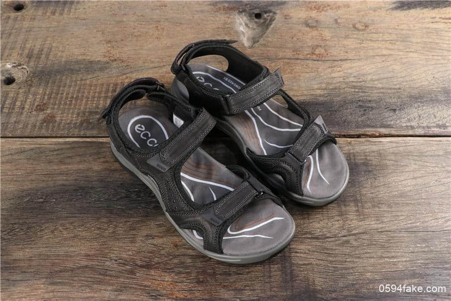 ECCO爱步沙滩鞋运动凉鞋黑色真标带半码进口头层小牛皮顶级TPU组合 货号:82002401086