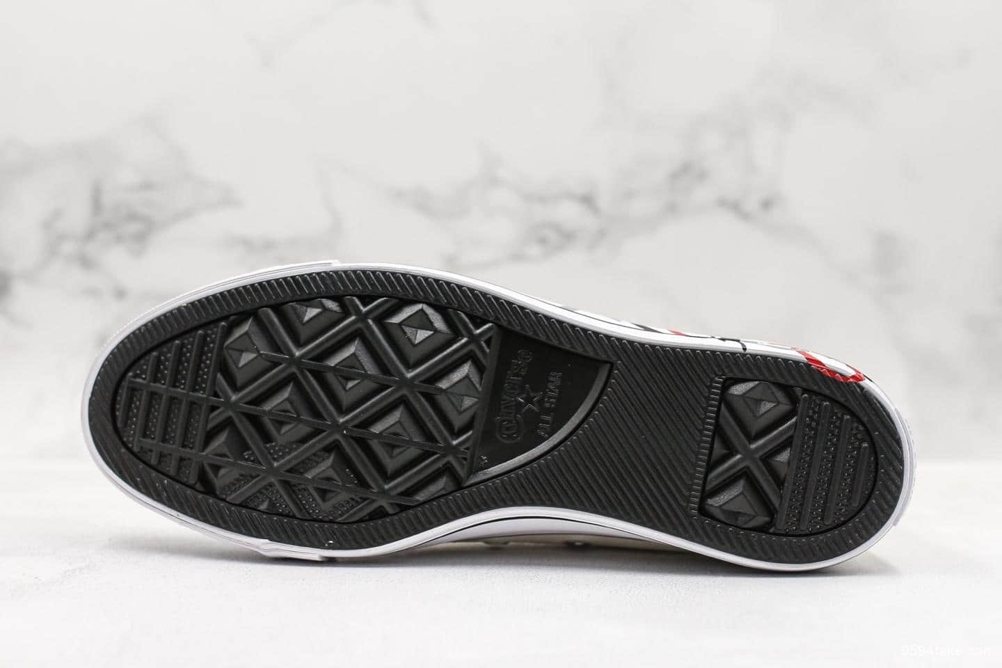 匡威Converse Chuck Taylor XXOO男生女生涂鸦联名款印花真标硫化高帮帆布鞋 货号:159713C