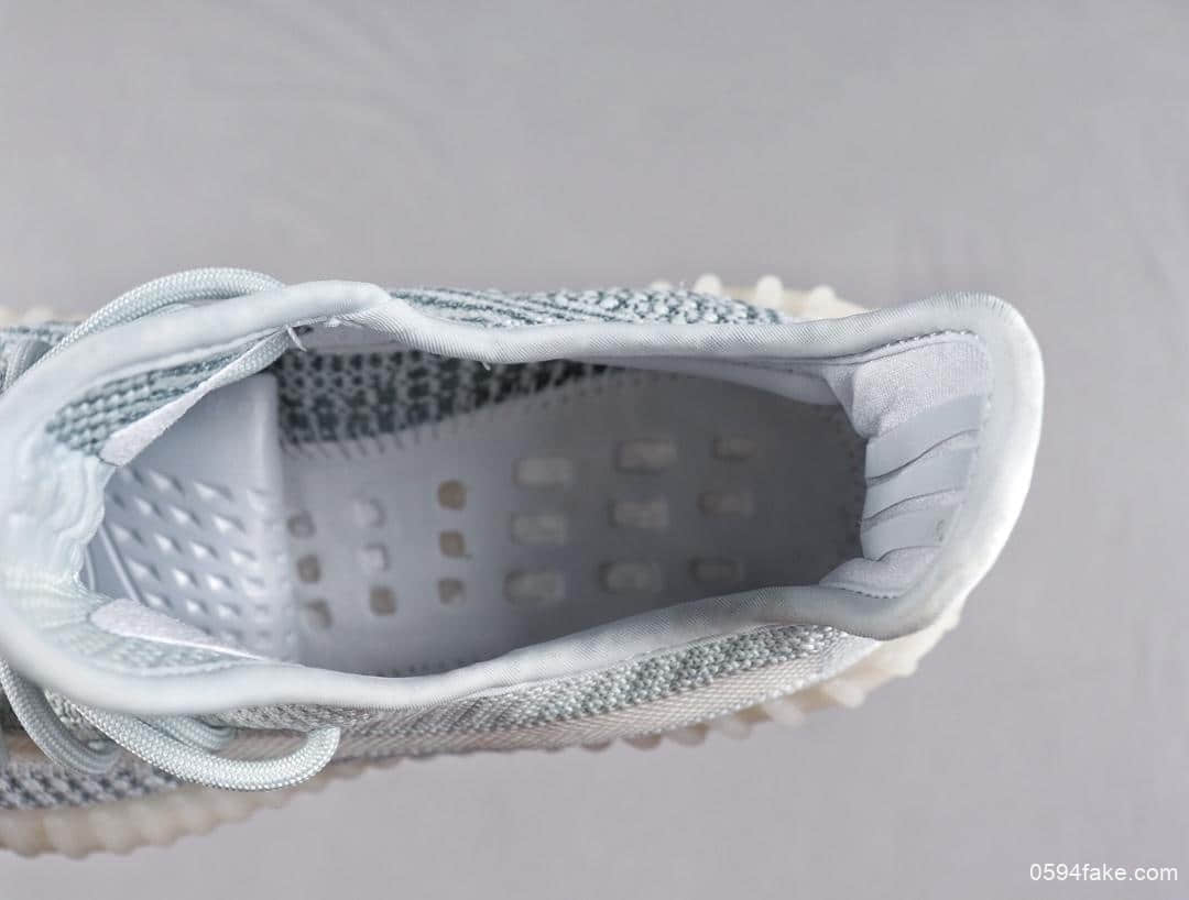 阿迪达斯Yeezy 350 Boost V2 Citrin Reflective椰子OG纯原全新冰蓝渐蓝拼接满天星侃爷椰子跑步鞋 货号:FW3043