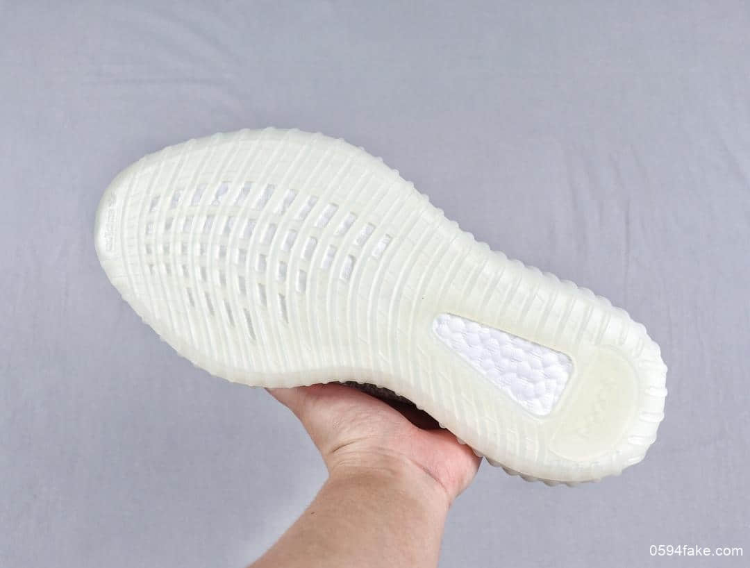 阿迪达斯Yeezy 350 Boost V2 Citrin Reflective椰子OG纯原全新冰蓝渐蓝拼接满天星侃爷椰子跑步鞋 货号:FW3043