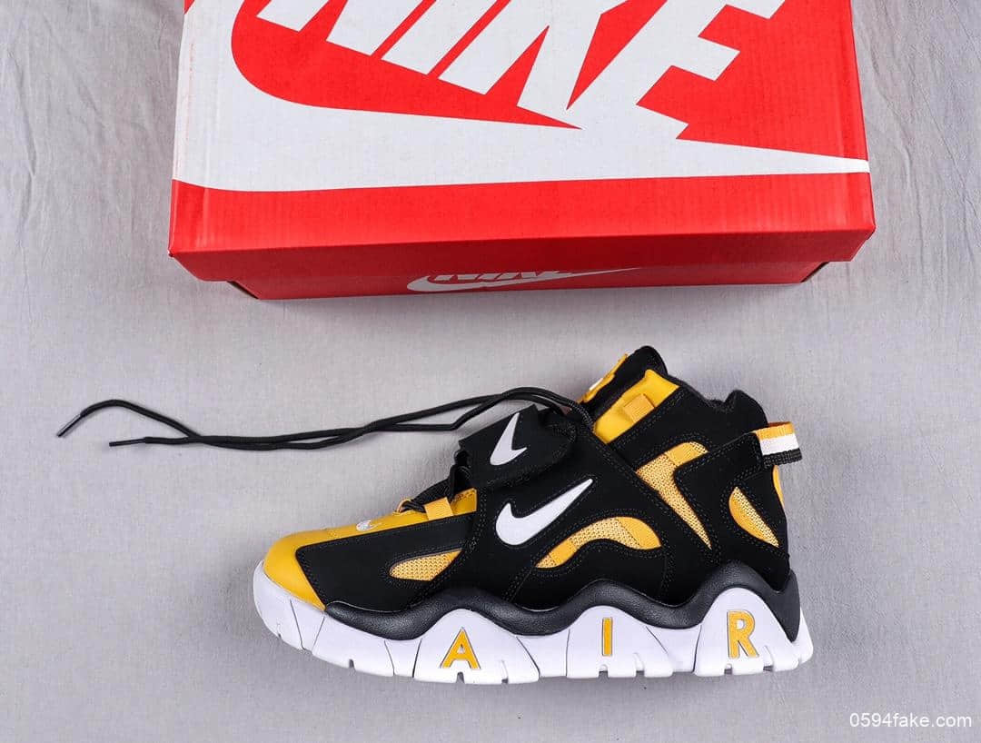 耐克Nike Air Barrage Mid QS Black White Purple公司级火力攻击系列复古篮球鞋内置Air气垫 货号：CD9329-002