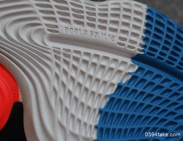 阿迪达斯哈登签名战靴再爆新配色Adidas Harden Vol.4搭载全新Light Strike缓震!