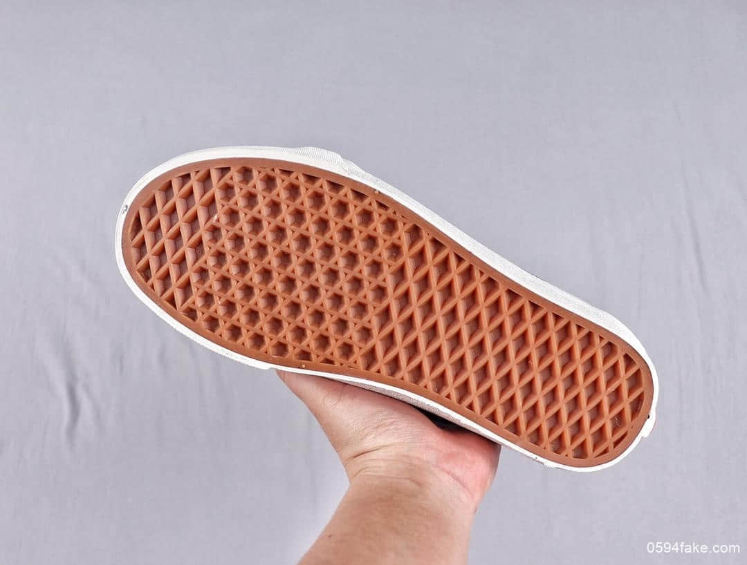 万斯Vans SK8-Hi 38 DX Anaheim真标硫化品质新安纳海姆高帮中性硫化休闲滑板鞋 货号:VN0A38GFUQ1