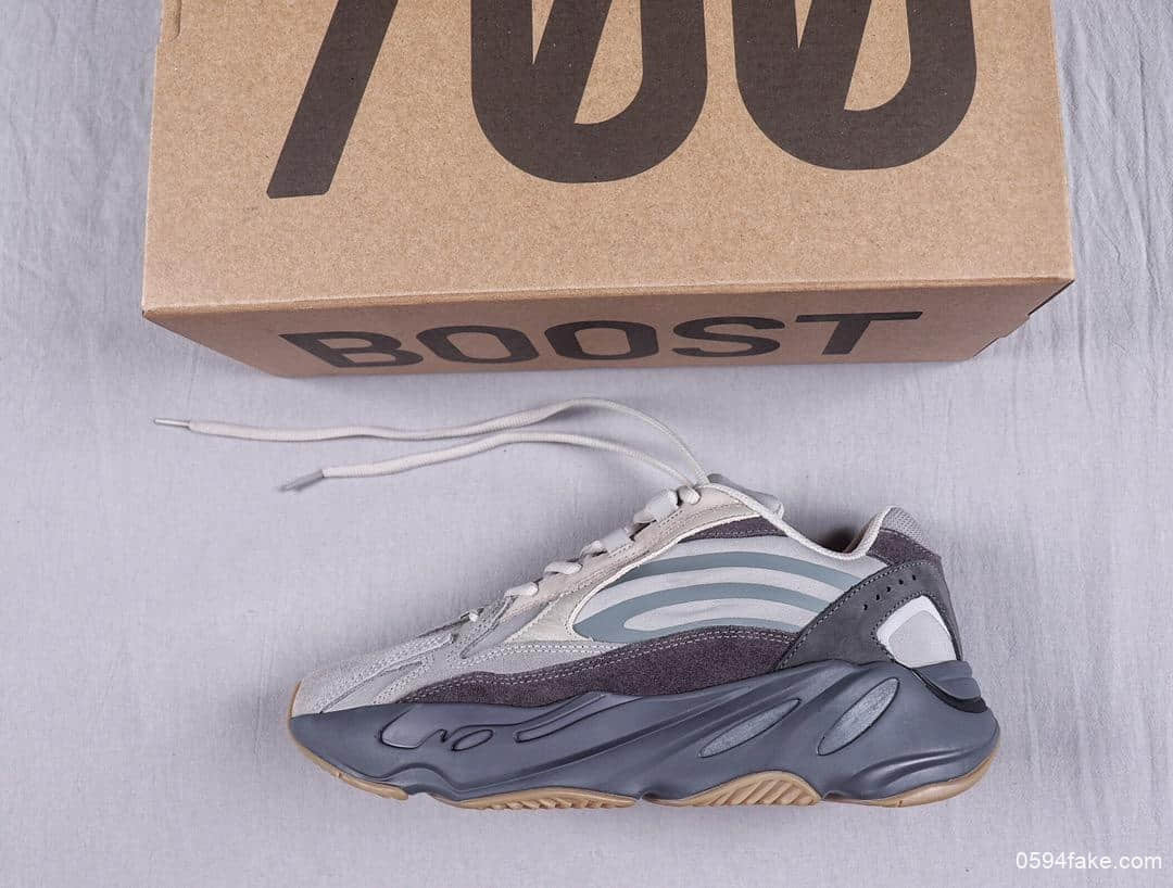 阿迪达斯Adidas Yeezy 700 V2 Tephra全网实拍首发OG纯原版本巴斯夫原底细节全方位对比正品 货号:FU7914