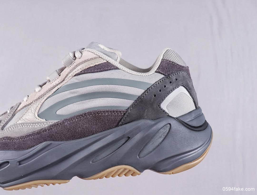 阿迪达斯Adidas Yeezy 700 V2 Tephra全网实拍首发OG纯原版本巴斯夫原底细节全方位对比正品 货号:FU7914