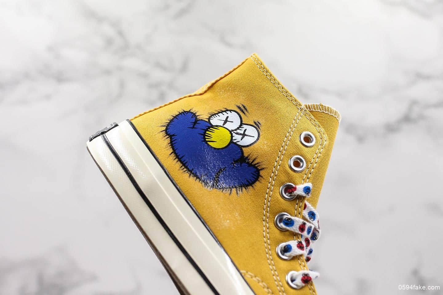 匡威Sesame Street x Converse Chuck Taylor All Star 1970 HI芝麻街联名十周年鞋限定手绘涂鸦高帮帆布鞋 货号:162054C