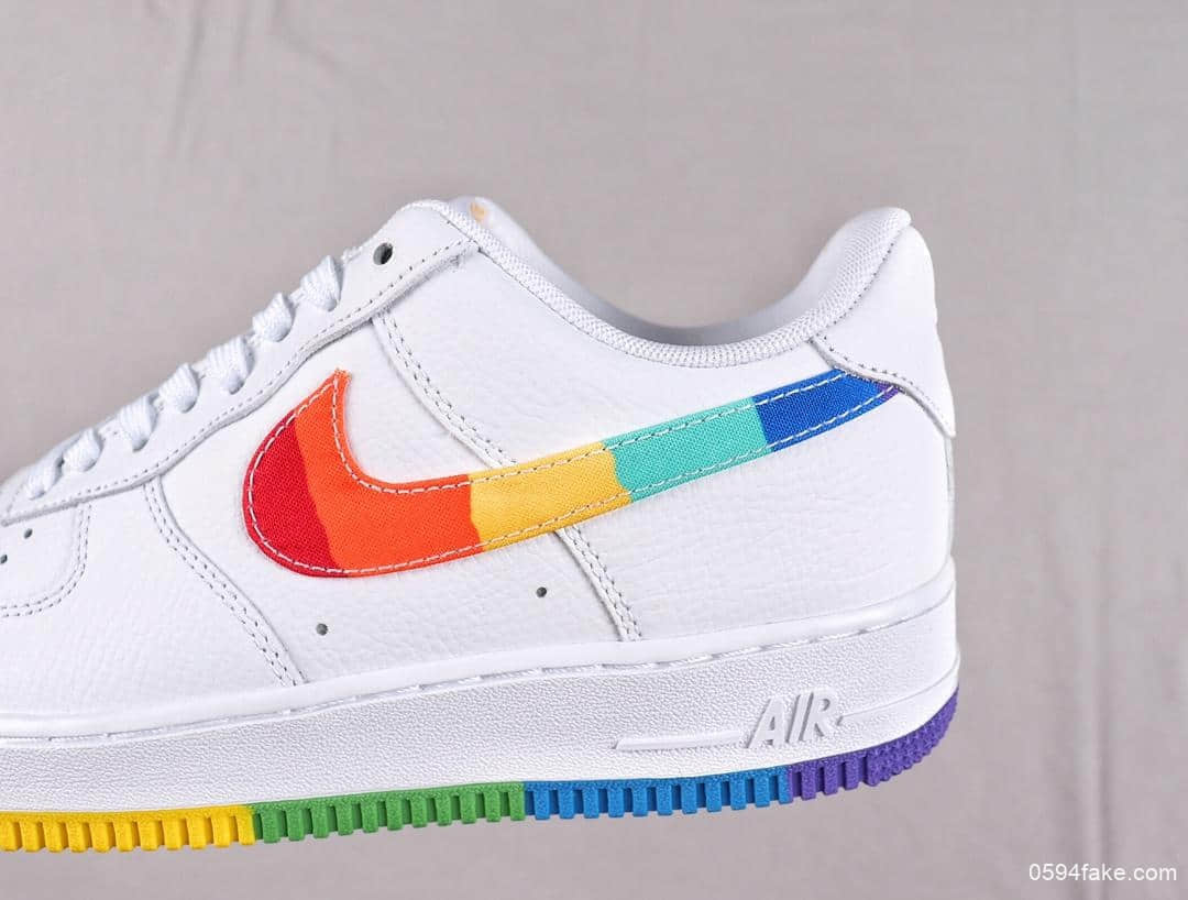 耐克Nike Air Force 1'07公司级版本空军一号经典低帮百搭休闲运动板鞋彩虹色 货号:CJ0524-102