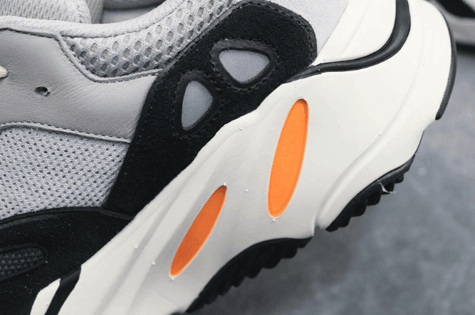 Adidas Yeezy 700 Boost Inertia初代 阿迪达斯公司级侃爷同款椰子700原鞋开模 货号:B75571