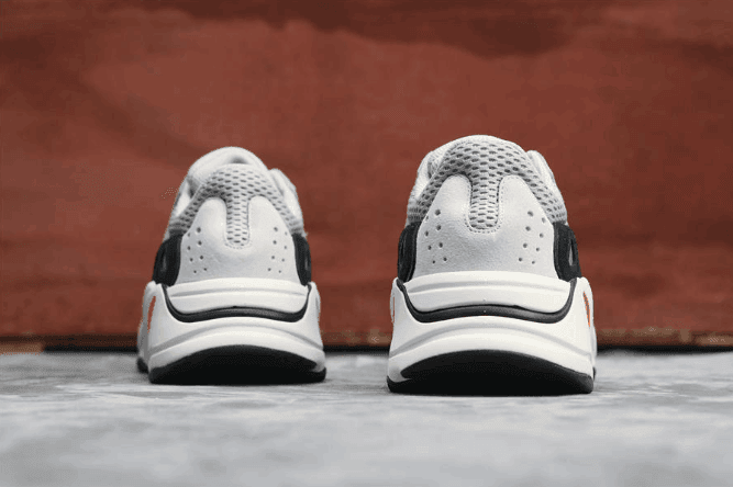 Adidas Yeezy 700 Boost Inertia初代 阿迪达斯公司级侃爷同款椰子700原鞋开模 货号:B75571