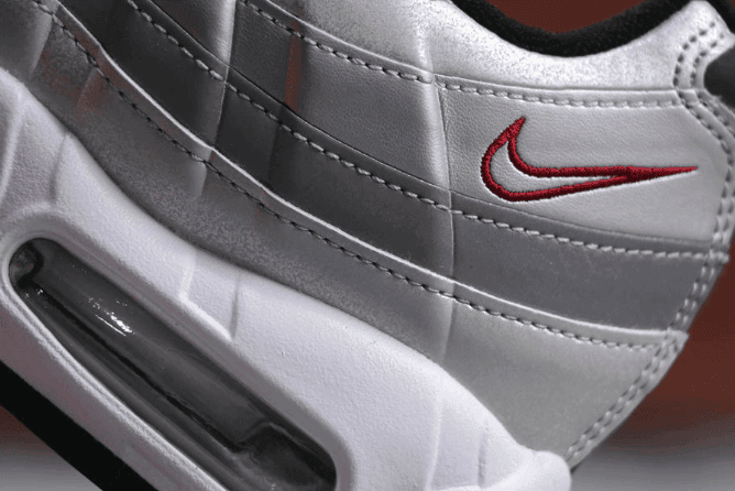 Nike Air Max 95 QS灰银 耐克公司级子弹95元年复刻内置灰银气垫 货号：814914-002