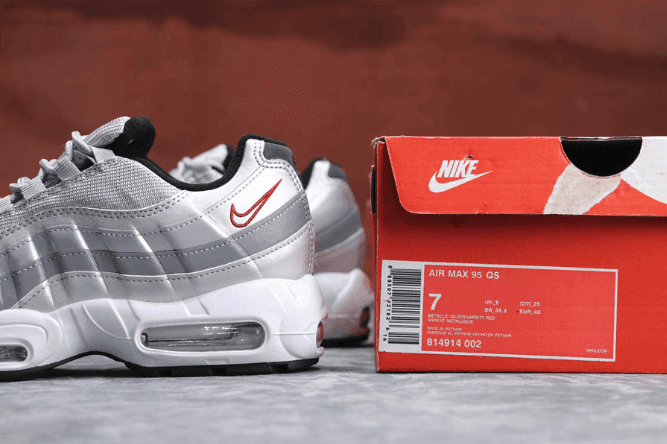 Nike Air Max 95 QS灰银 耐克公司级子弹95元年复刻内置灰银气垫 货号：814914-002