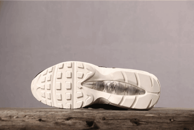 Nike Air Max 95 TT PRM黑白红棕 耐克子弹系列95串标公司级慢跑鞋 货号：AJ4077-002