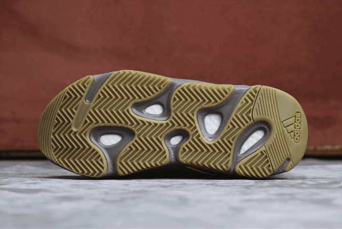 Adidas Yeezy 700 Boost紫棕 阿迪达斯椰子700公司级高品质全掌巴斯夫中底 货号:EE9614