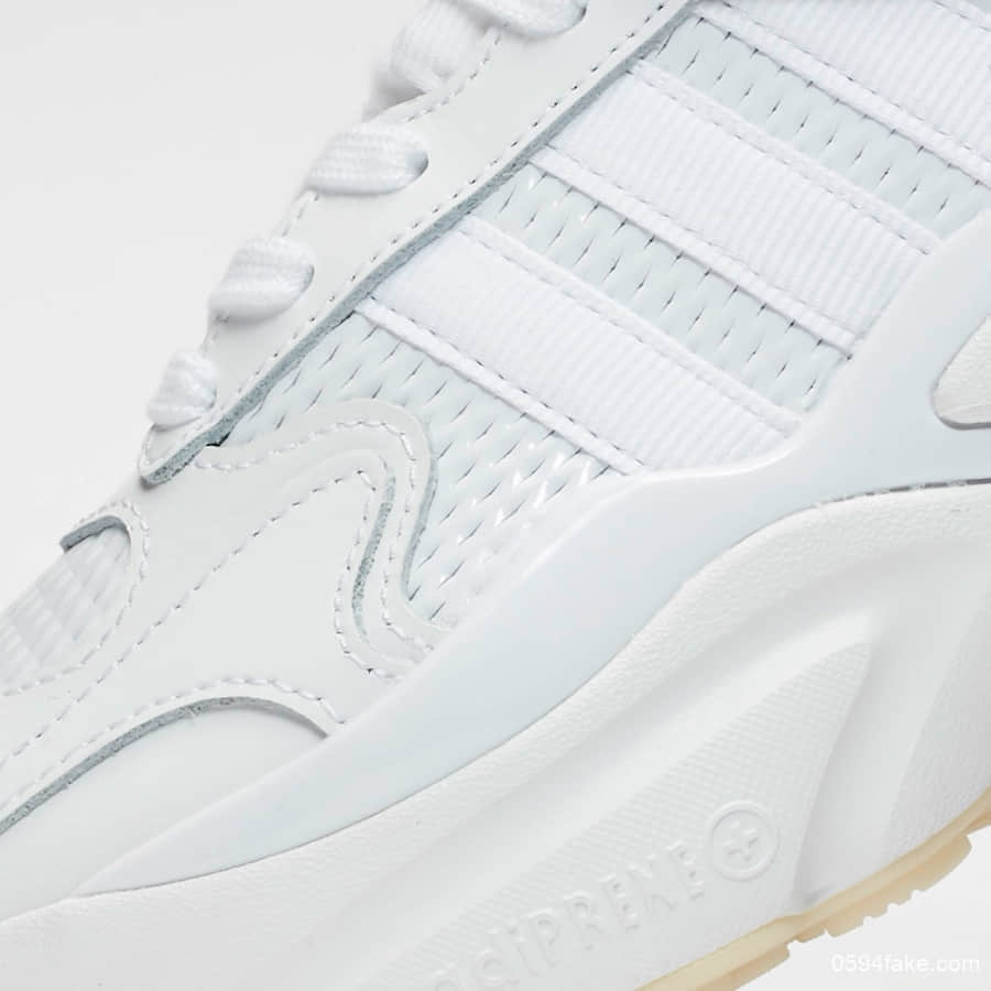 清新白色系!这双Adidas Magmur Runner真的超百搭! 货号:EE4815