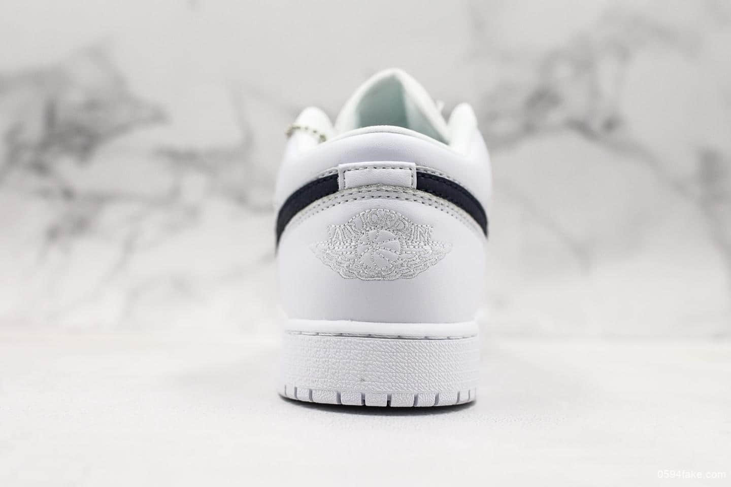 乔丹Air Jordan 1 Low White低帮AJ1真配色出货原鞋开模室内实战篮球鞋 货号:553560-114