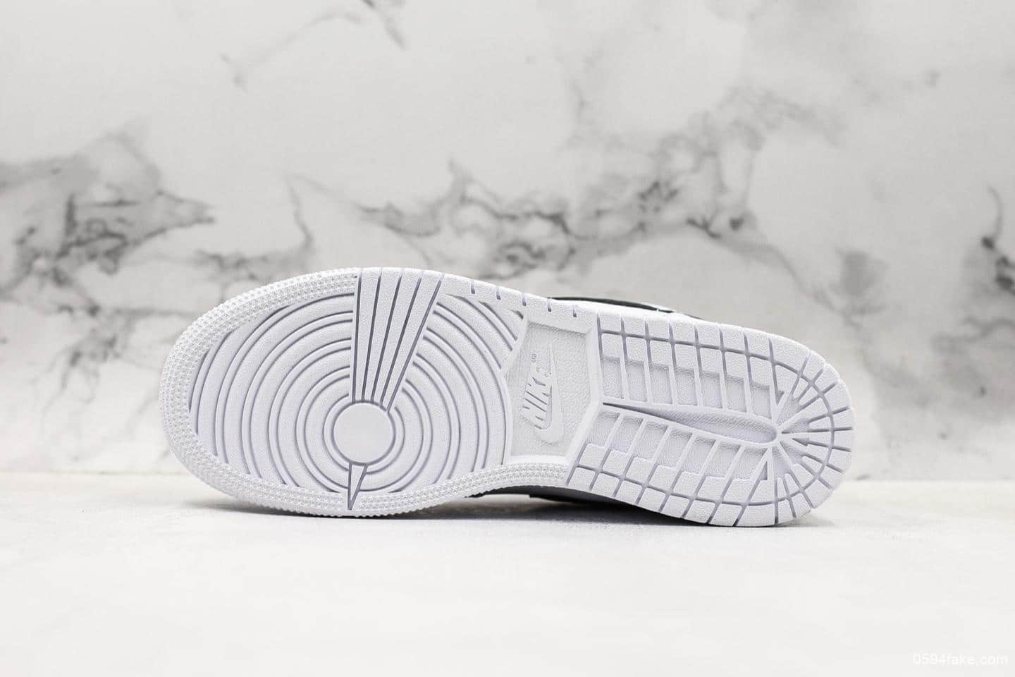 乔丹Air Jordan 1 Low White低帮AJ1真配色出货原鞋开模室内实战篮球鞋 货号:553560-114