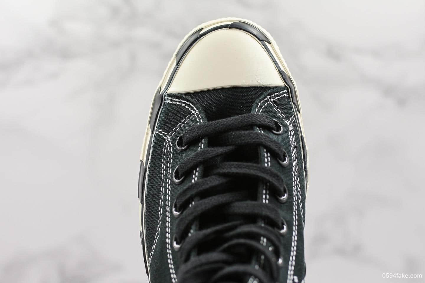 匡威OFF-WHITE x Converse 2.0 OW匡威联名黑白棋格帆布鞋板鞋粗半码条纹黑白 货号:163862C