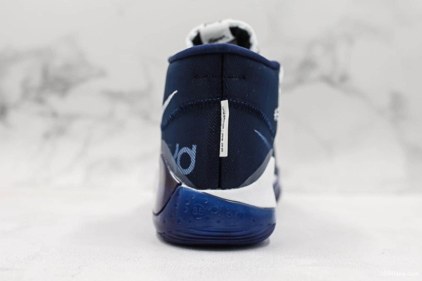 耐克Nike Zoom KD12 EP纯原版本的兰特12代全新配色内置双Zoom气垫四向可动Flywire飞线设计 货号：AR4230-401