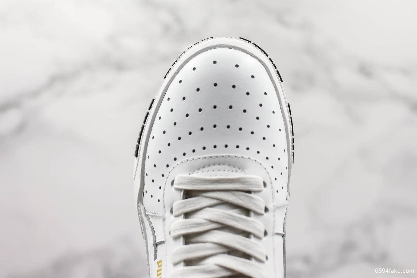 彪马PUMA SUEDE PLARFOTM GOLD时尚百搭休闲经典彪马板鞋公司级版本刘雯代言款 货号:370811-01