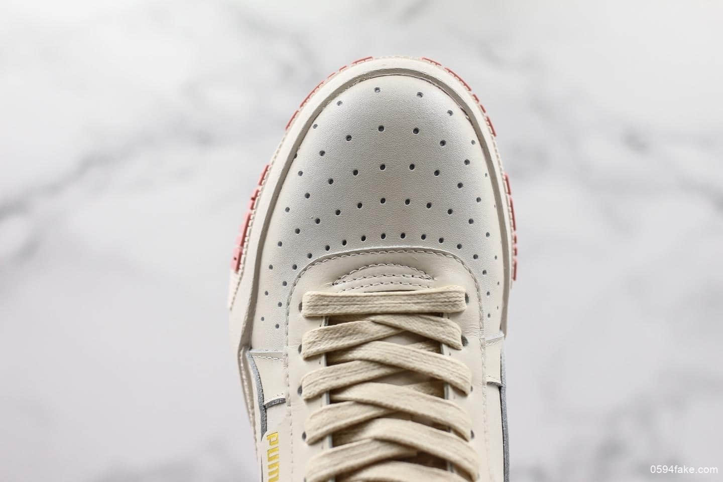 彪马PUMA Cali Women's Leather公司级版本复古网球风松糕百搭休闲运动皮革板鞋 货号:370811-02