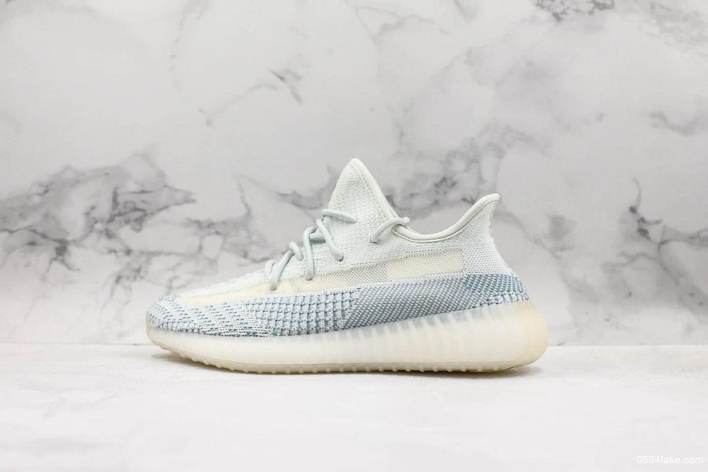 阿迪达斯Adidas Yeezy Boost 350 V2 CloudWhite椰子2.0系列PK纯原版本巴斯夫满钉大底全新冰蓝配色 货号:FW3043