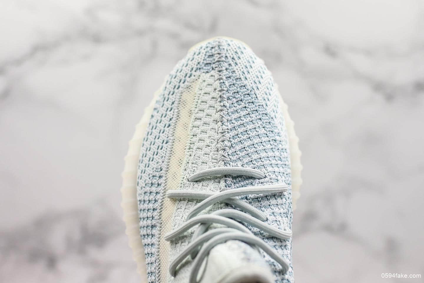 阿迪达斯Adidas Yeezy Boost 350 V2 CloudWhite椰子2.0系列PK纯原版本巴斯夫满钉大底全新冰蓝配色 货号:FW3043