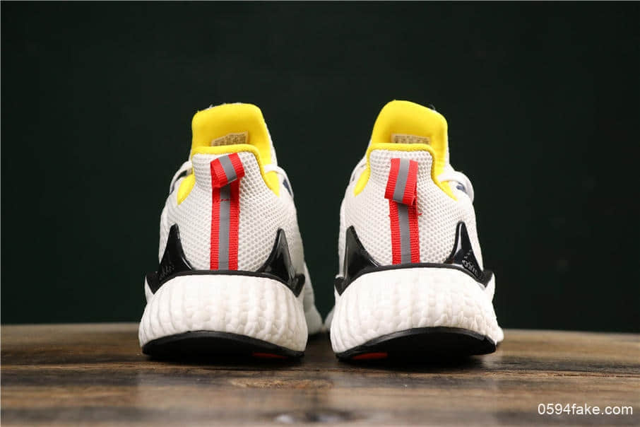 阿迪达斯Adidas Alphaboost System米黄蓝公司级带半码高弹爆米花跑鞋区分市面臃肿鞋型 货号:EF9042