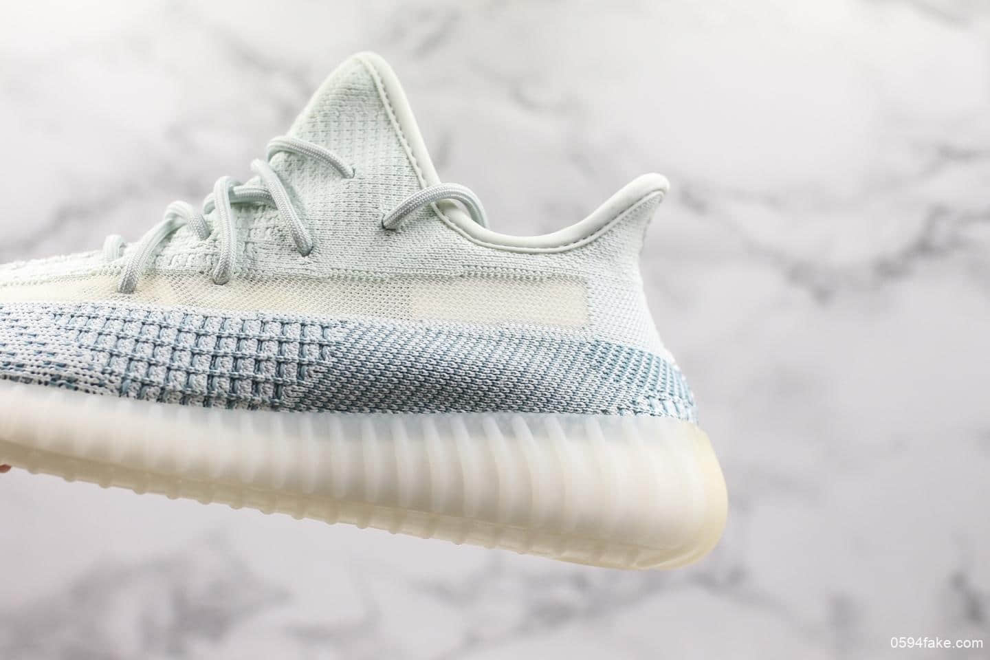 阿迪达斯Adidas Yeezy Boost 350 V2 CloudWhite椰子2.0系列PK纯原版本巴斯夫满钉大底全新冰蓝配色 货号:FW3043