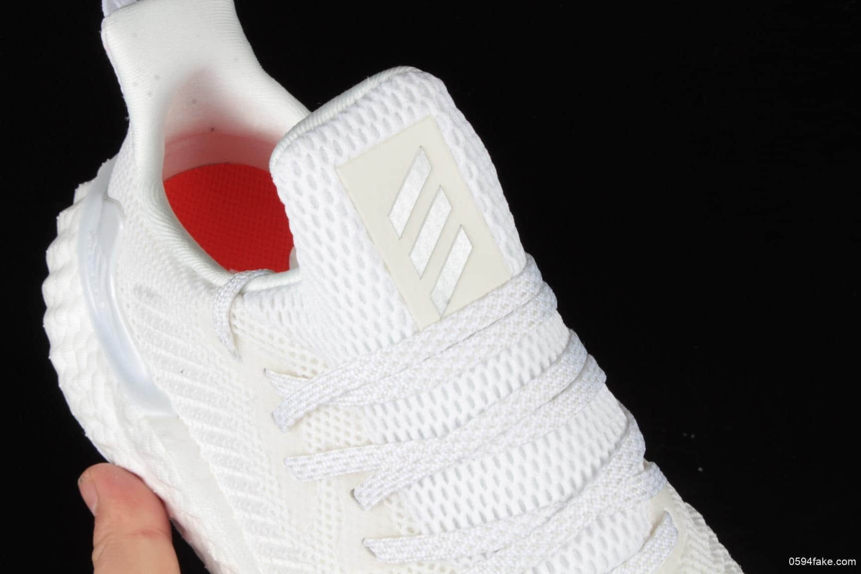 阿迪达斯Adidas Alphaboost System阿尔法白色真标带半码正确立体高频压纹 货号:G28581