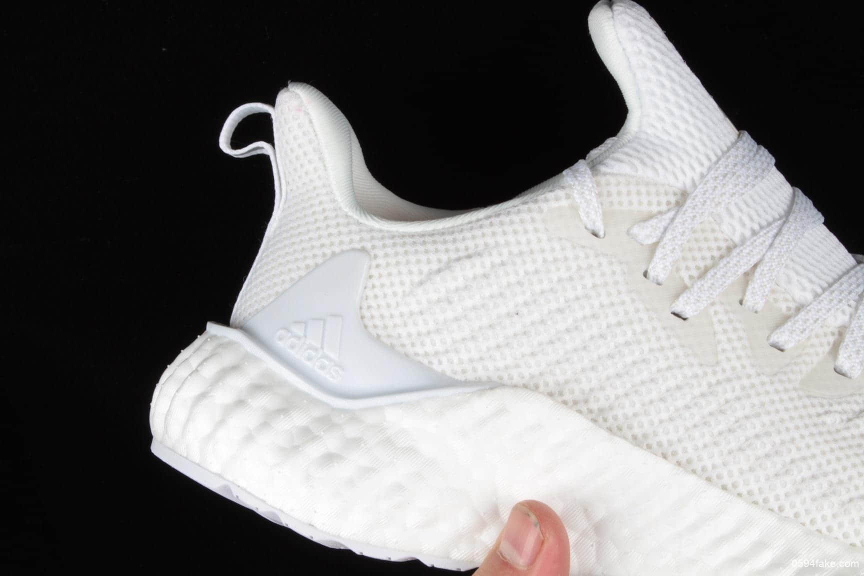 阿迪达斯Adidas Alphaboost System阿尔法白色真标带半码正确立体高频压纹 货号:G28581