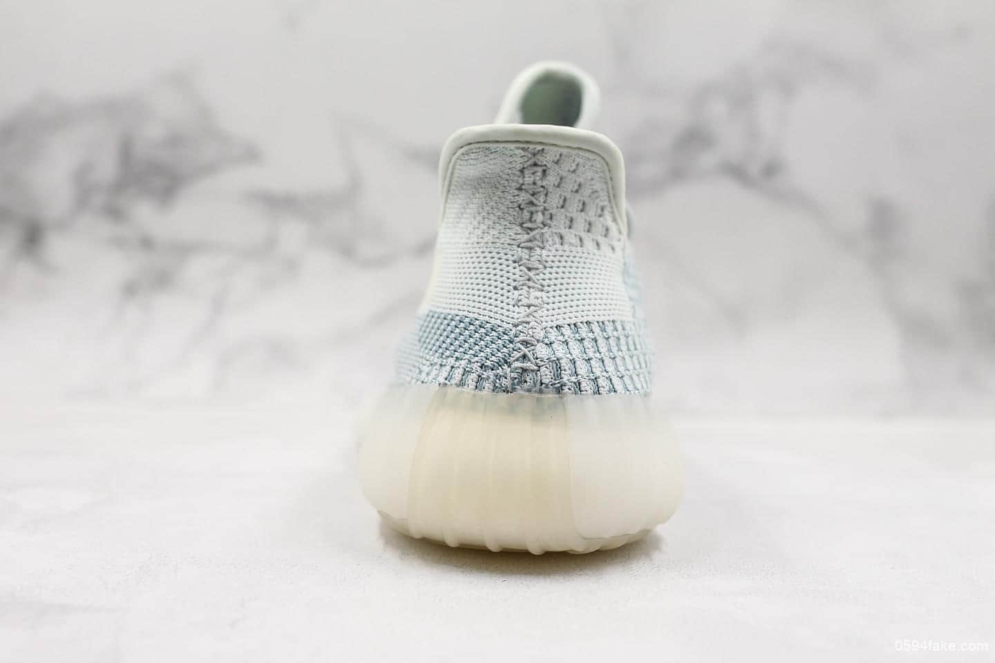阿迪达斯Adidas Yeezy Boost 350 V2 CloudWhite椰子2.0系列PK纯原版本巴斯夫满钉大底全新冰蓝配色 货号:FW3043