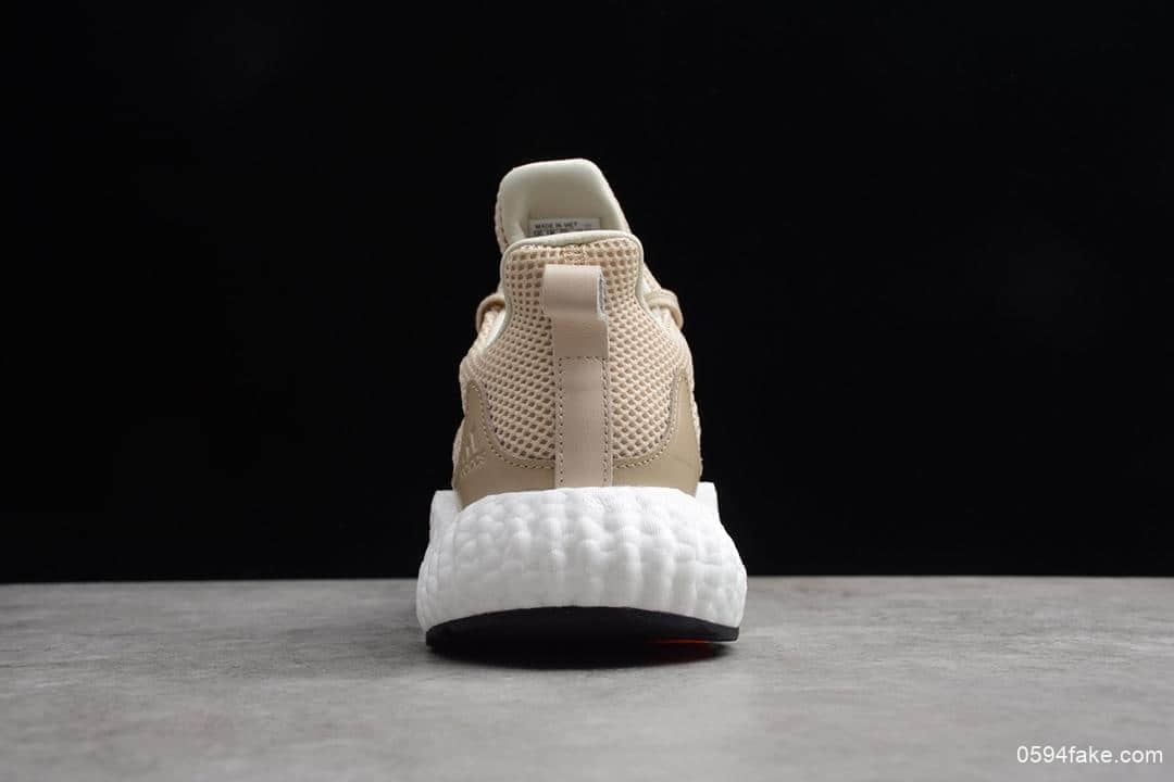 阿迪达斯adidas Alphaboost System米黄公司级带半码阿尔法透气跑步鞋耐磨马牌大底 货号:EF1164