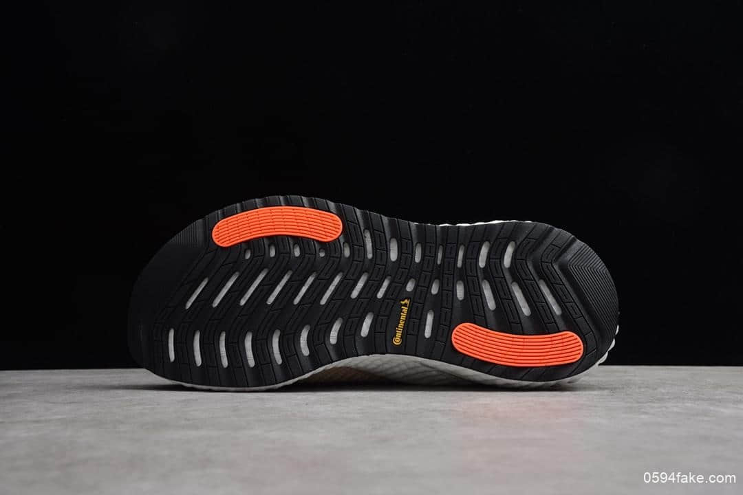 阿迪达斯adidas Alphaboost System米黄公司级带半码阿尔法透气跑步鞋耐磨马牌大底 货号:EF1164
