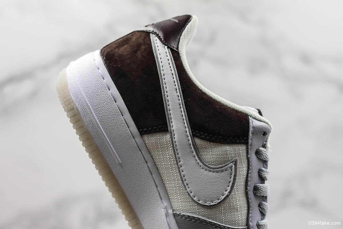耐克Nike Air Force 1 '07 LV8 style幻影深棕公司级2019新款低帮耐克空军一号帆布板鞋 货号：AO2425-001