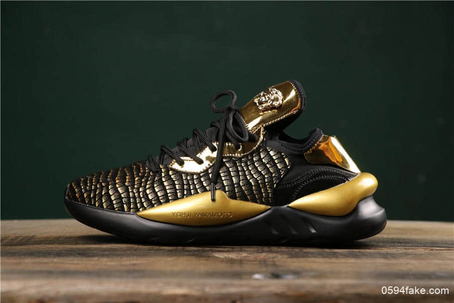 阿迪达斯Y-3 Kaiwa Chunky Sneakers纯原版本凯瓦系列复古百搭轻量老爹鞋范思哲黑水拉纹 货号:VV6688