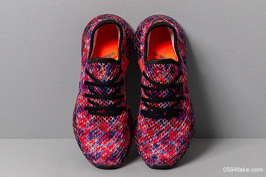 adidas Deerupt新配色现已发售!喷漆印花个性独特! 货号:EE5672