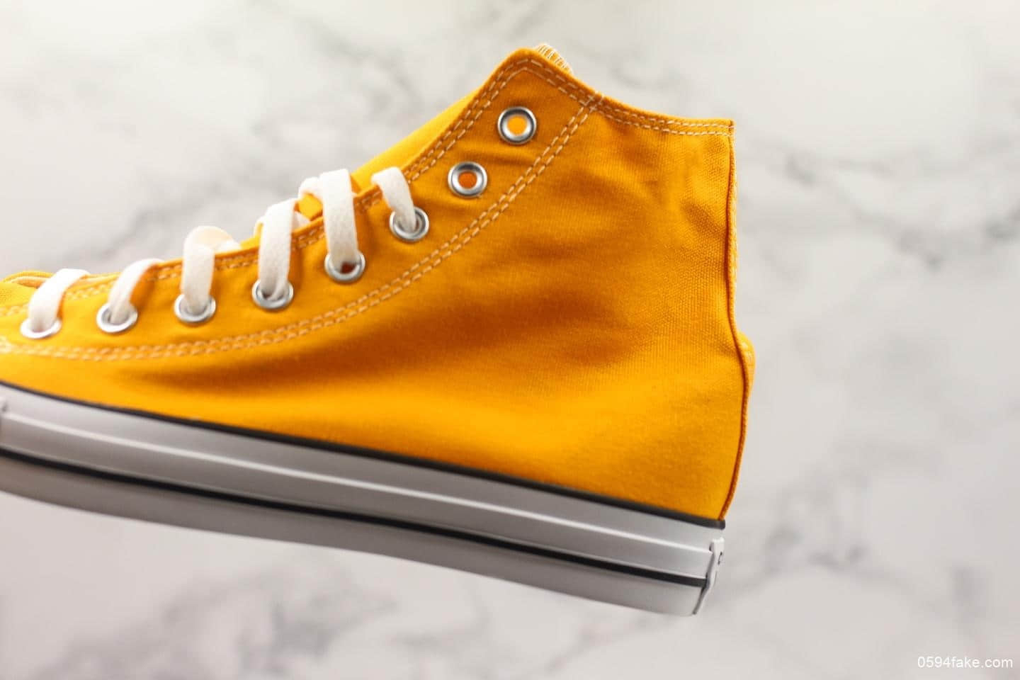 匡威 Chuck Taylor All Star Core Hi经典中性高帮帆布休闲运动硫化鞋 货号:159674C