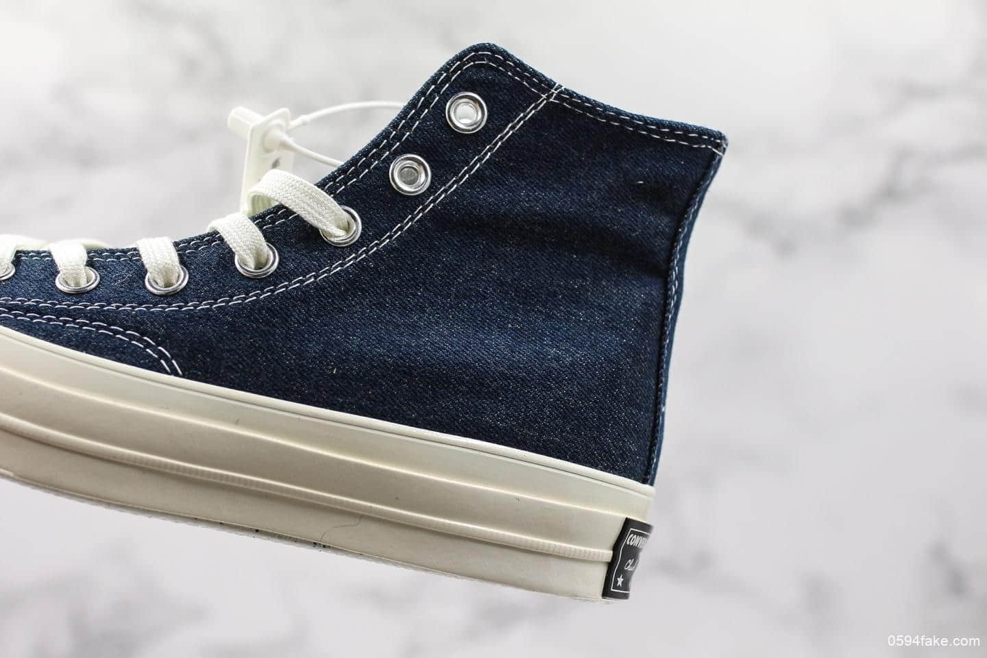 匡威Converse Chuck Taylor All Star 1970 OX Light denim blue真标硫化蓝底双围条版本复古三星标高帮运动硫化板鞋深蓝丹宁牛仔 货号:165647C