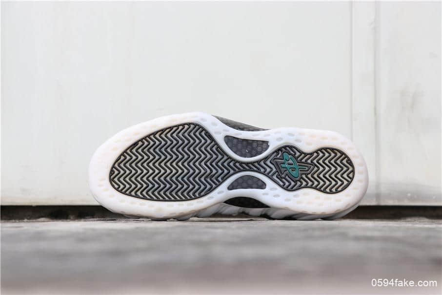 耐克Nike Wmns Air Foamposite One Summit WhiteNBA球星安芬尼·哈达威签名喷泡一代中帮休闲运动文化篮球鞋白银大理石喷奶茶喷泡 货号:AA3963-101