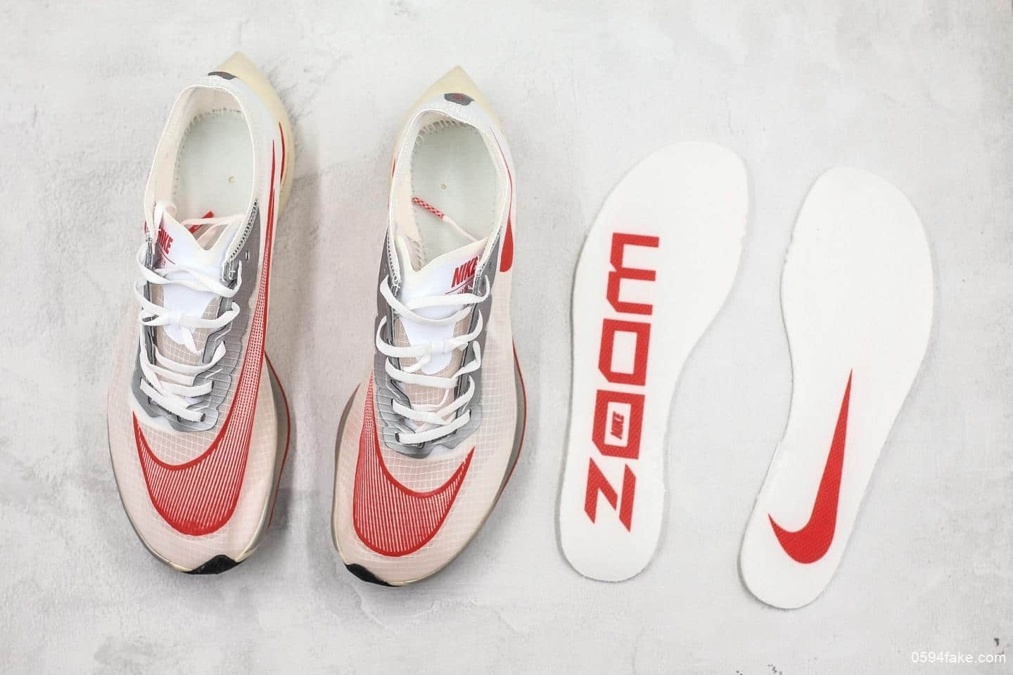 耐克Nike ZoomX Vaporfly Next%公司级版本马拉松跑步鞋全新Vaporweave科技泡棉护垫非对称鞋带系统 货号：AO4568