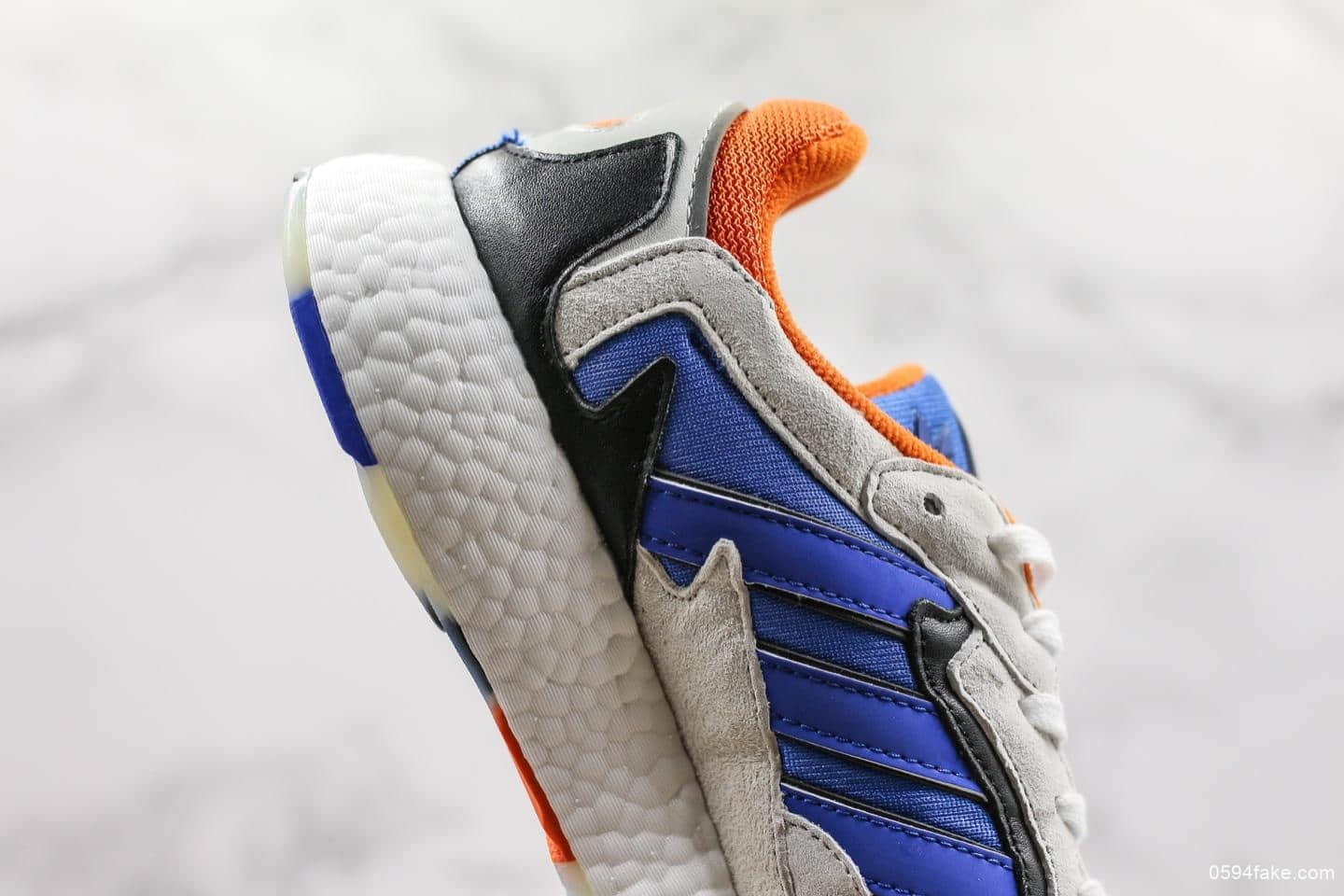 阿迪达斯Adidas Tresc Run Boost火焰真爆米花复古休闲运动跑步鞋公司级版本原盒原标 货号:EG4892