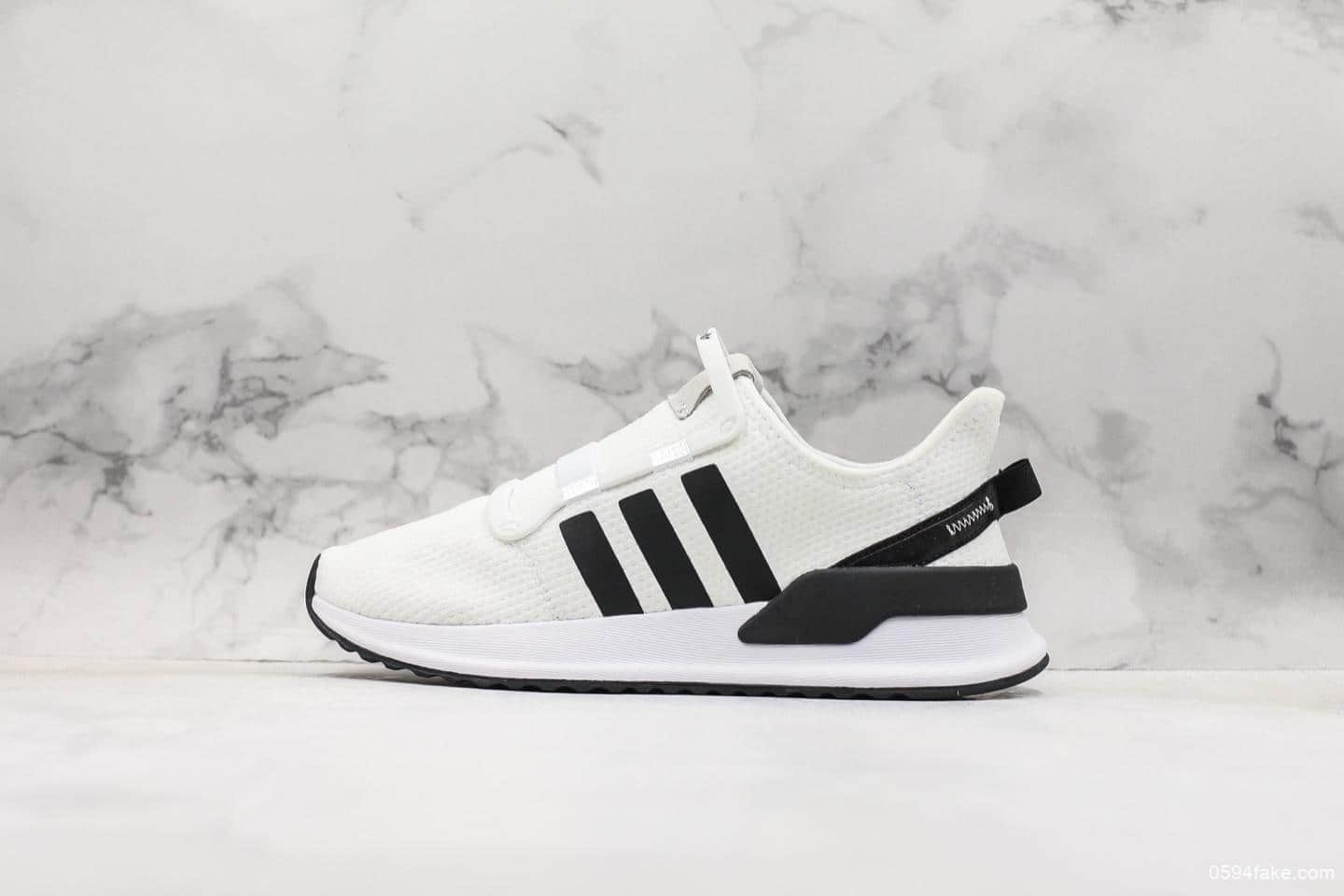 阿迪达斯adidas originals 2019 U_PATH公司级版本2019年新款三叶草情侣款运动鞋 货号：EE7344