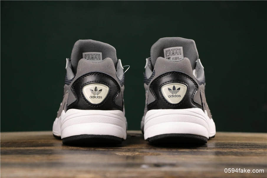 阿迪达斯Adidas Originals Falcon W公司级版本三叶草老爹鞋渐变色明星同款新品全网首发专柜同售 货号:EF5106