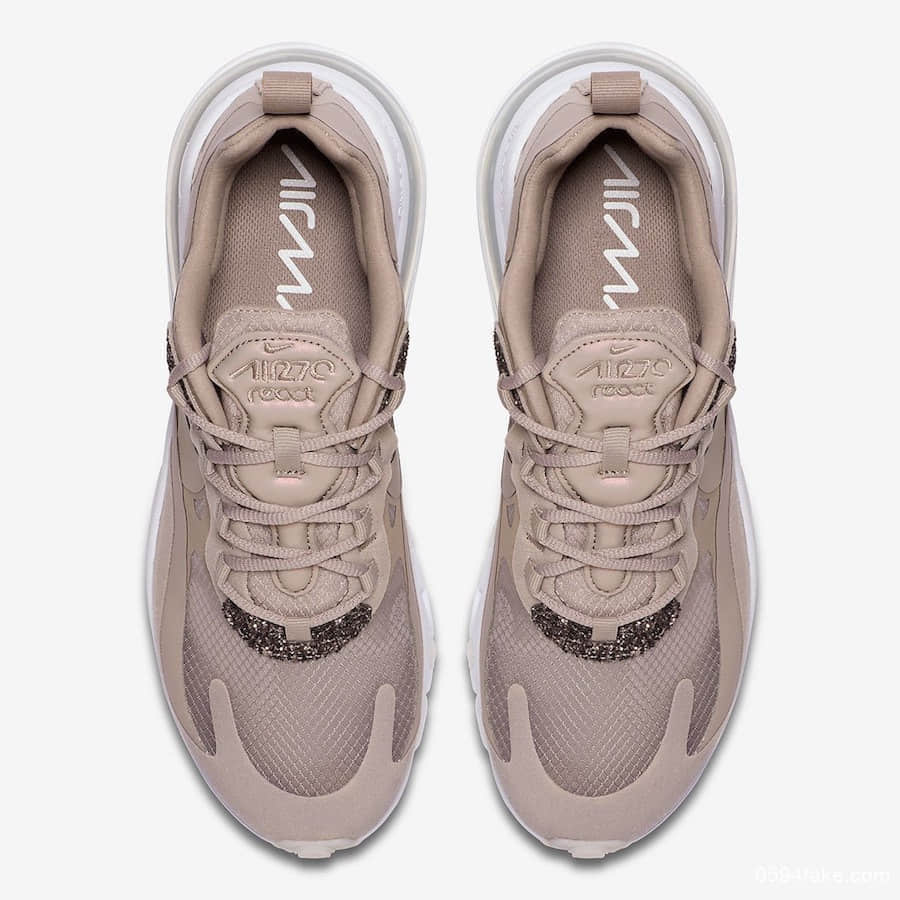 温柔藕粉色瞬间优雅!双重缓震科技脚感澎湃!这双Nike Air Max 270 React一定要入手! 货号:CQ6361-200