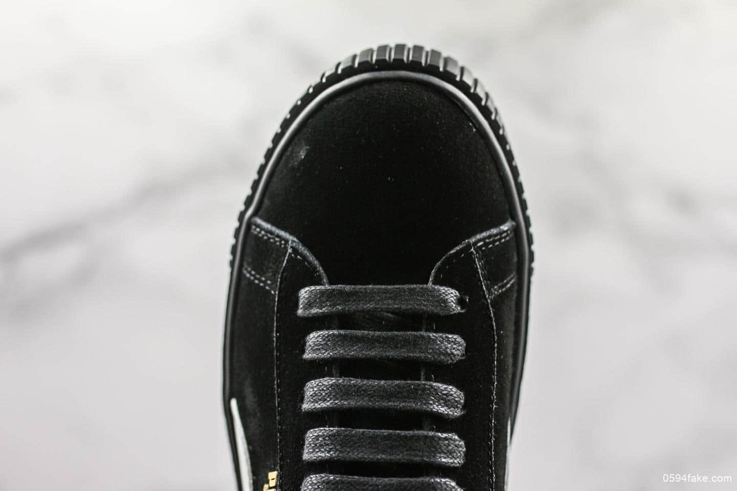 彪马Puma Suede platform蕾哈娜二代黑色公司级 日常百搭街拍首选 货号：366009-02