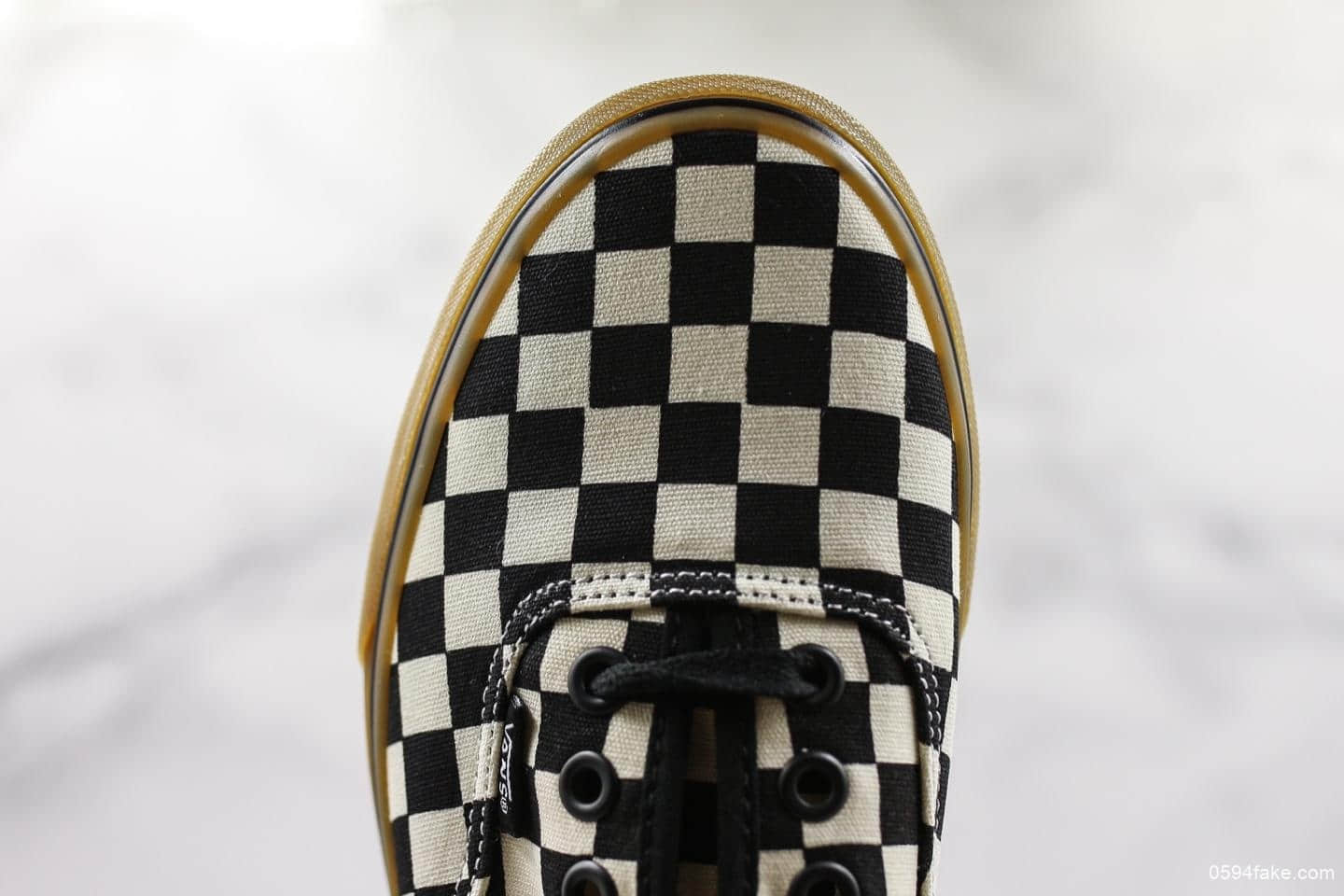 万斯Vans Authentic黑白棋盘格真标带半码 休闲帆布板鞋真标硫化大底 货号:VN0004MKIBB