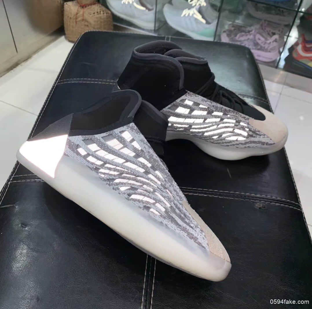 Yeezy系列第一双篮球鞋!Yeezy Basketball “Quantum”或将于2020年NBA全明星周末期间推出! 货号:EG1535
