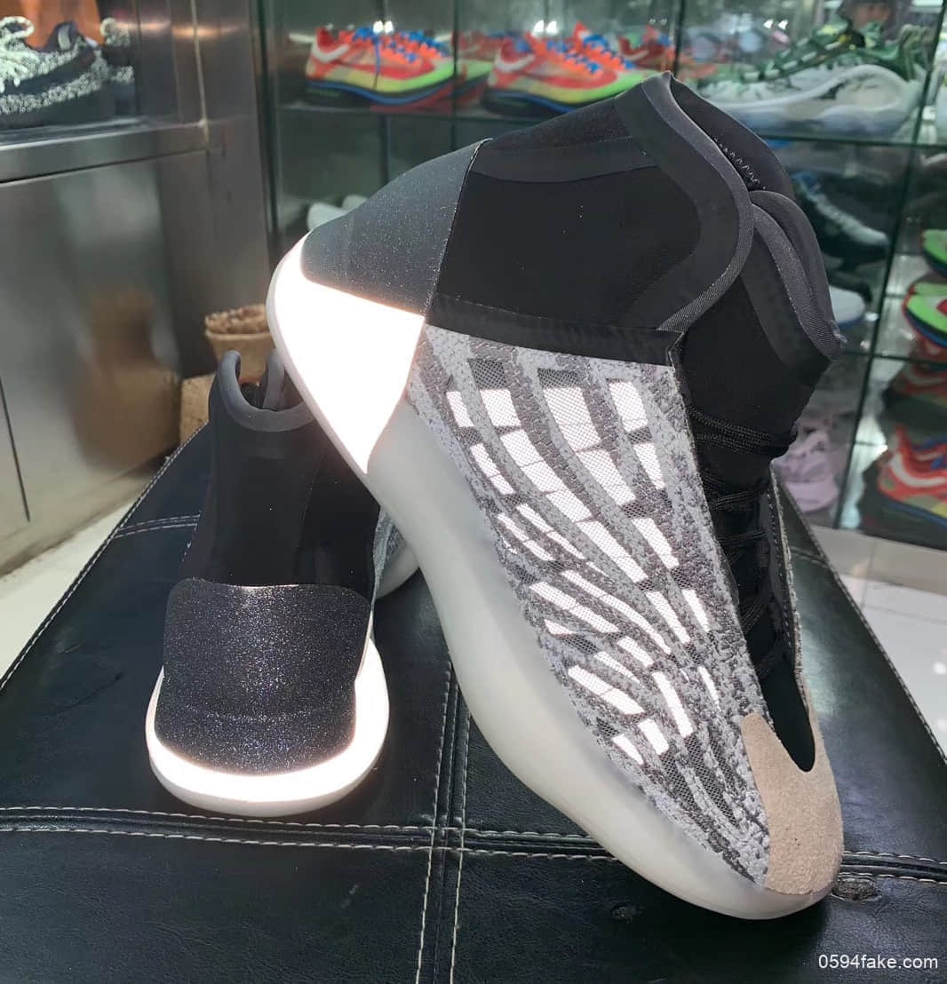 Yeezy系列第一双篮球鞋!Yeezy Basketball “Quantum”或将于2020年NBA全明星周末期间推出! 货号:EG1535